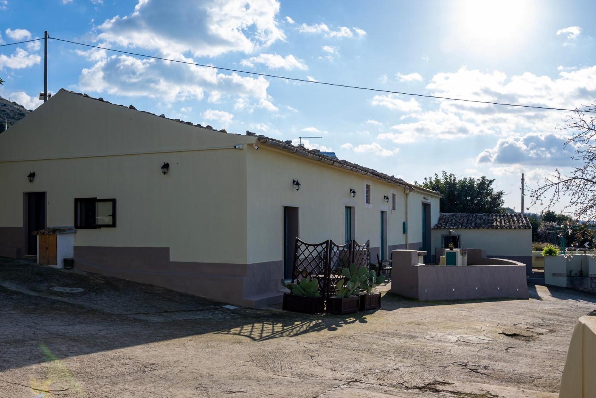 La Dimora Delle Coste Apartment Comiso Exterior photo